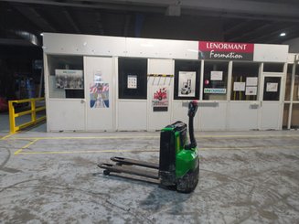 Transpalette électrique CESAB P214 - 1