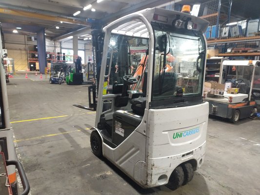 Chariot élévateur électrique UniCarriers TX15C 3F475