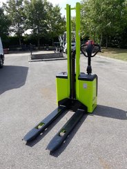 Gerbeur accompagnant Pramac RX10/16 + - 1