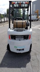 Chariot élévateur gaz UniCarriers DX18G - 6