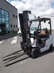Chariot élévateur gaz UniCarriers DX18G - 4