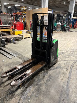 Gerbeur accompagnant CESAB S220D