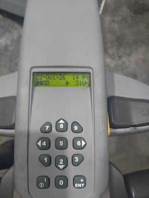 Gerbeur accompagnant UniCarriers PS125