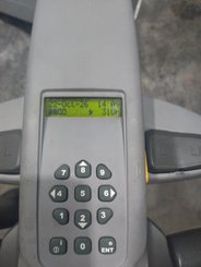 Gerbeur accompagnant UniCarriers PS125 - 2