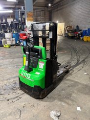 Gerbeur accompagnant CESAB S220D - 1
