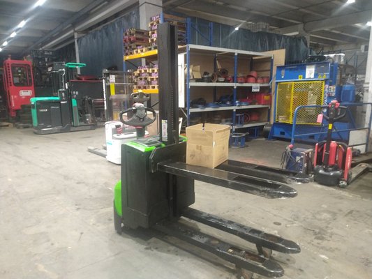 Gerbeur accompagnant CESAB S208L