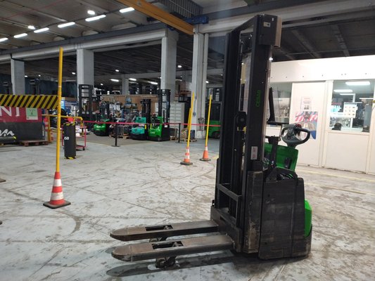 Gerbeur accompagnant CESAB S215L