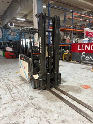 Chariot élévateur électrique UniCarriers TX3-16