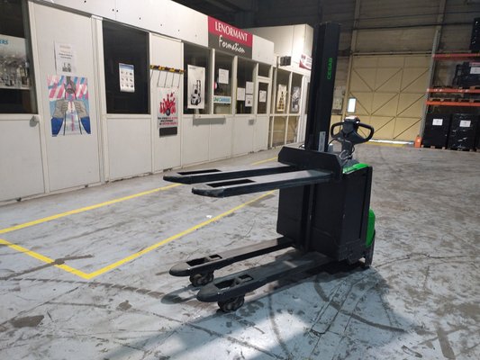 Gerbeur accompagnant CESAB S208L