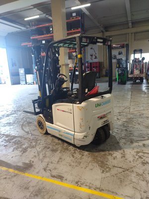 Chariot élévateur électrique UniCarriers MXS3-16