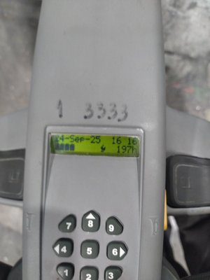 Gerbeur accompagnant UniCarriers PS125