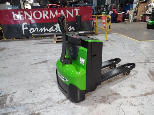 Transpalette ergonomique CESAB P218