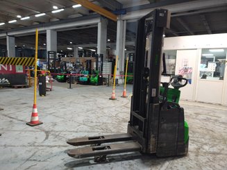 Gerbeur accompagnant CESAB S215L - 4