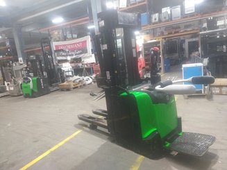 Gerbeur à plate-forme rabattable CESAB S314L - 7
