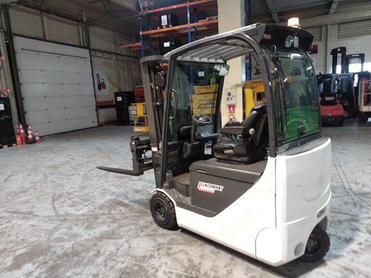 Chariot élévateur électrique UniCarriers TX20L