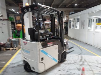 Chariot élévateur électrique UniCarriers TX15 - 4