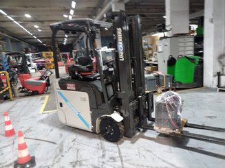 Chariot élévateur électrique UniCarriers TX15 - 1