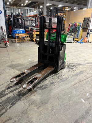 Gerbeur accompagnant CESAB S220D