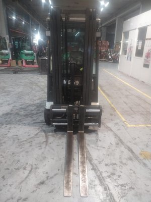 Chariot élévateur électrique UniCarriers TX20L