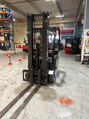 Chariot élévateur électrique UniCarriers TX3-16