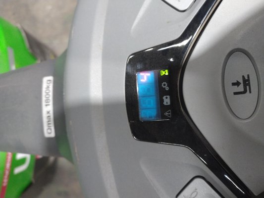 Transpalette ergonomique CESAB P218