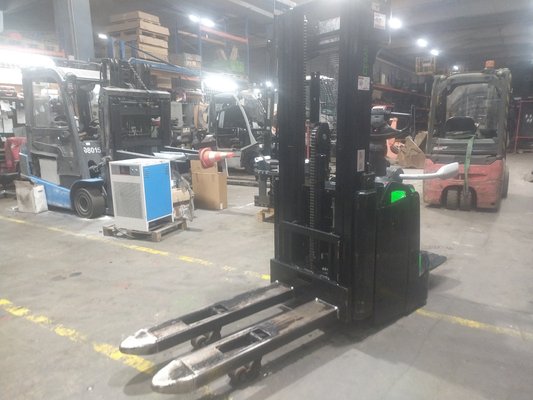 Gerbeur à plate-forme rabattable CESAB S314L