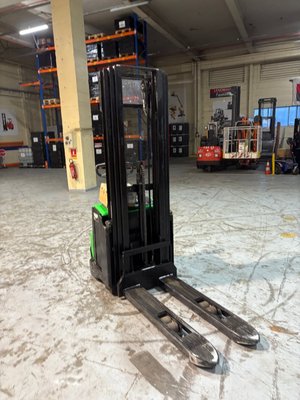 Gerbeur accompagnant - S214