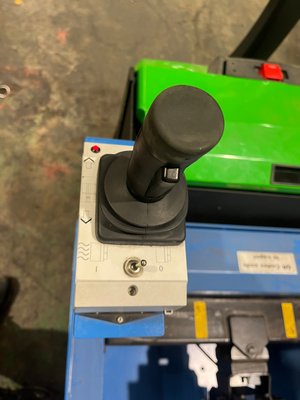 Transpalette ergonomique CESAB P225 TUGGER