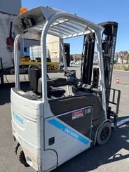 Chariot élévateur électrique UniCarriers TX3 13C - 6