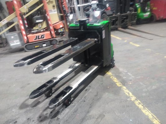 Gerbeur accompagnant CESAB S208L