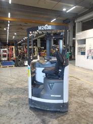 Chariot à mât rétractable UniCarriers ULS120 - 7