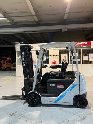 Chariot élévateur électrique UniCarriers TX4-18L