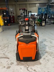 Gerbeur à plate-forme rabattable Toyota Staxio SPE200D - 11