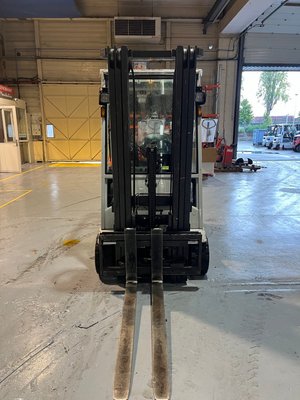 Chariot élévateur électrique UniCarriers TX4-18L