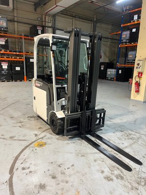 Chariot élévateur électrique UniCarriers TX3-15C