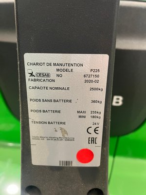 Transpalette ergonomique CESAB P225 TUGGER