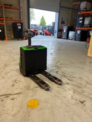 Transpalette accompagnant CESAB P216 - 4