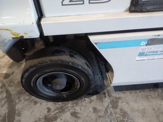 Chariot élévateur gaz UniCarriers DX25G