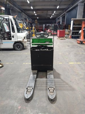 Transpalette ergonomique CESAB P218