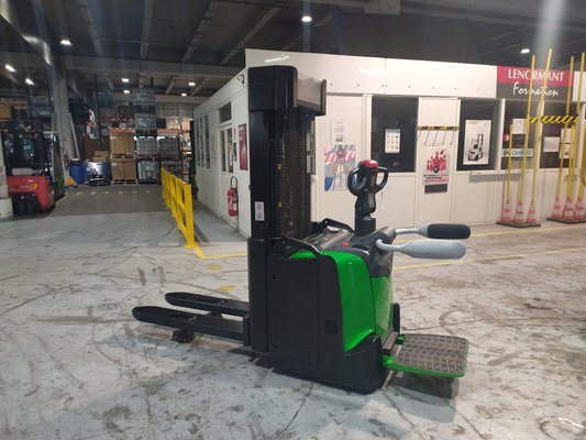 Gerbeur à plate-forme rabattable CESAB S314L