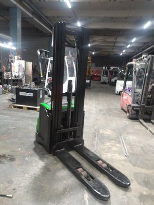 Gerbeur accompagnant CESAB S214 4755T