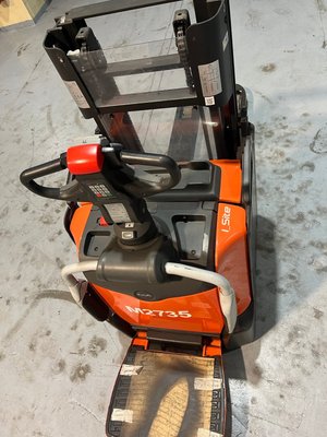 Gerbeur à plate-forme rabattable Toyota staxio SPE200D