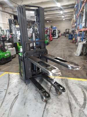 Gerbeur accompagnant CESAB S212L