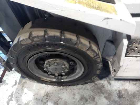 Chariot élévateur gaz UniCarriers DX25G