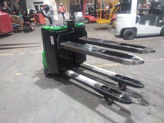 Gerbeur accompagnant CESAB S208L