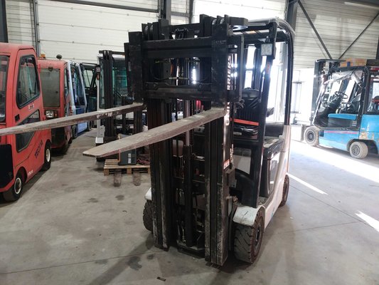 Chariot élévateur électrique UniCarriers TX4.16
