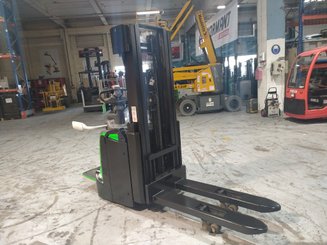 Gerbeur à plate-forme rabattable CESAB S314L - 2