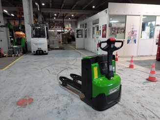 Transpalette électrique CESAB P218 - 4