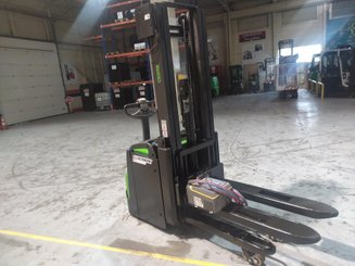 Gerbeur accompagnant CESAB S215L - 6