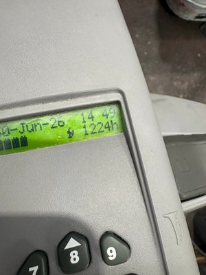 Gerbeur accompagnant UniCarriers PS125
